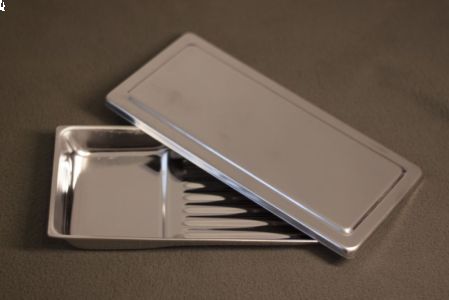 Лоток нержавеющий с крышкой на 8 предметов 195*90*25 мм